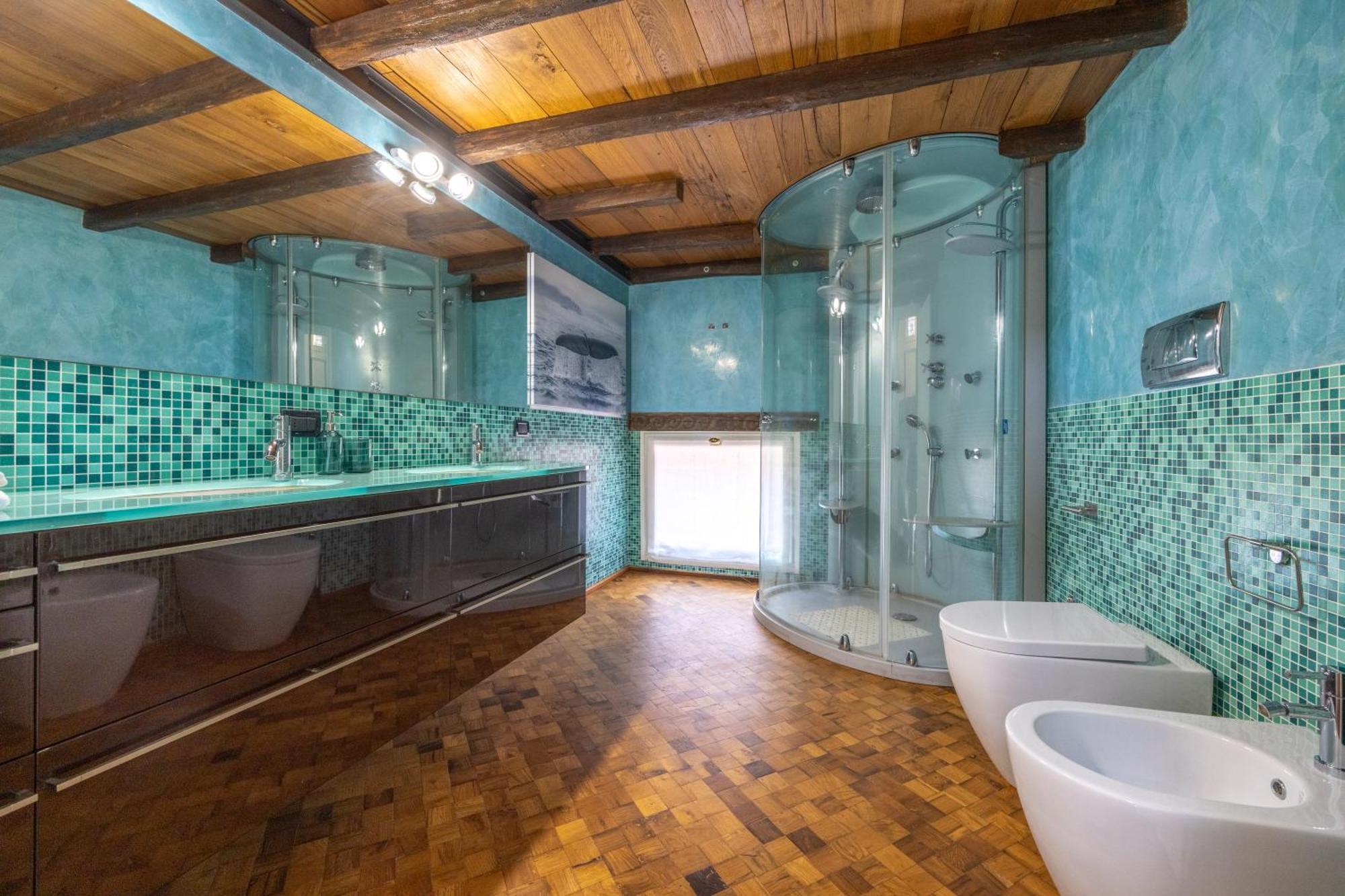Dimora De' Poeti - 250 Square Meters Attic With Jacuzzi