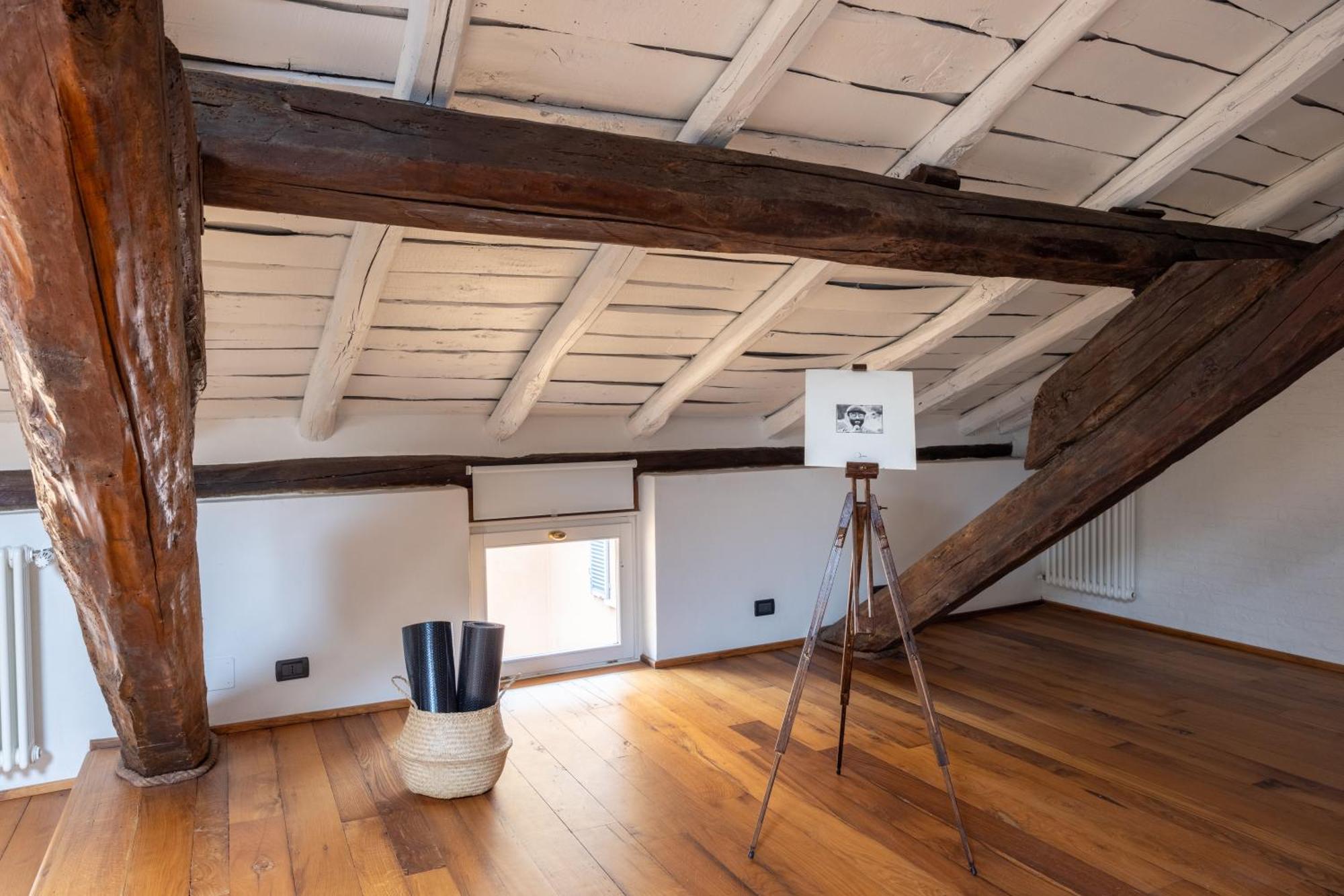 Dimora De' Poeti - 250 Square Meters Attic With Jacuzzi Apartment