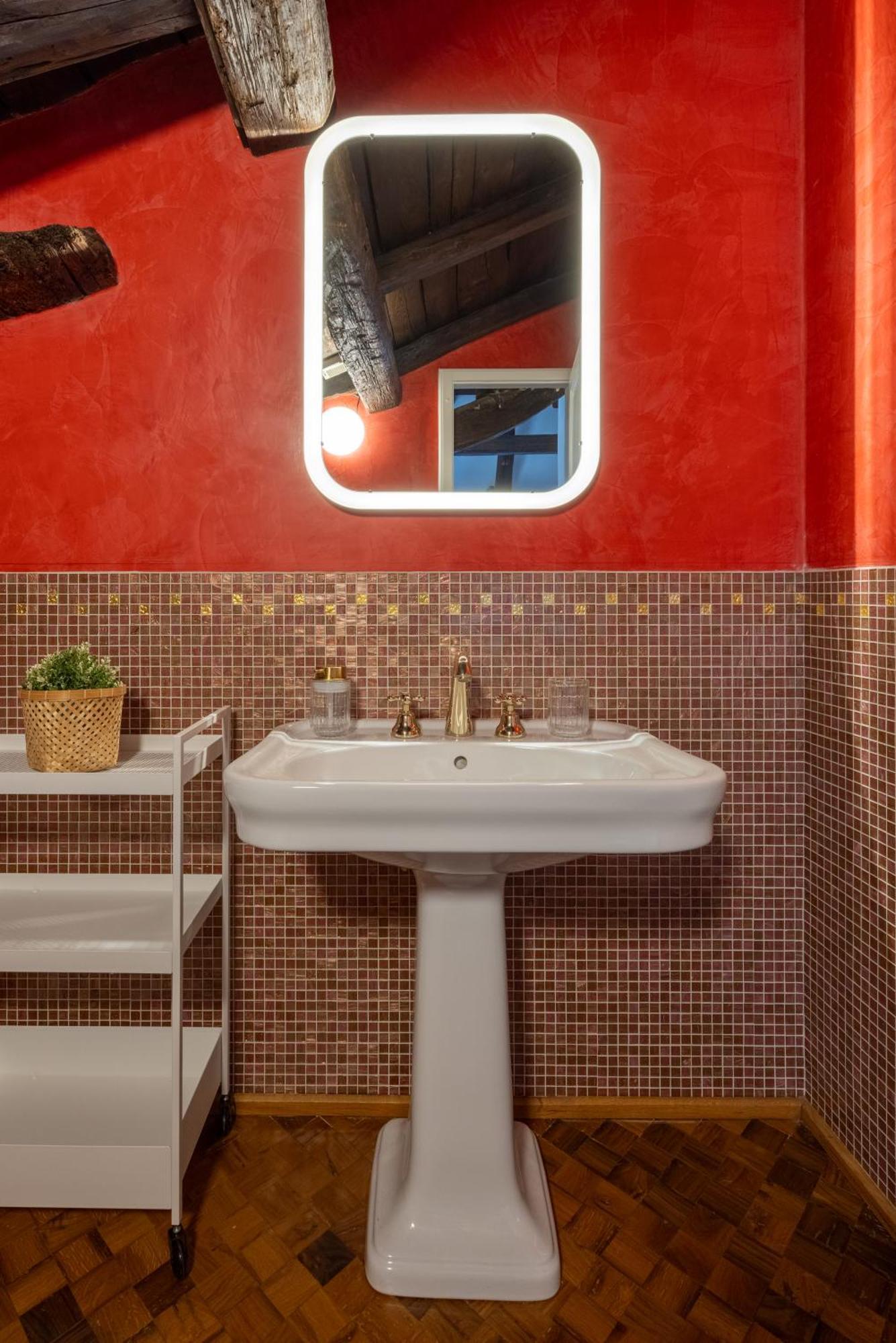 Dimora De' Poeti - 250 Square Meters Attic With Jacuzzi Apartment *